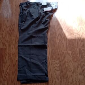 NWT Gray Flecked Men's Pants Croft and Barrow 40x32 cuffs pleated
